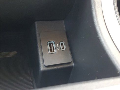 Used 2024 Ford Edge SEL image 31