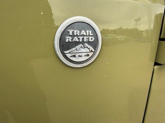 Used 2013 Jeep Wrangler Sport w/ Connectivity Group AWD/4WD image 11