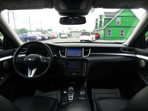 Used 2019 INFINITI QX50 Essential w/ Premium Heat Package AWD/4WD image 15