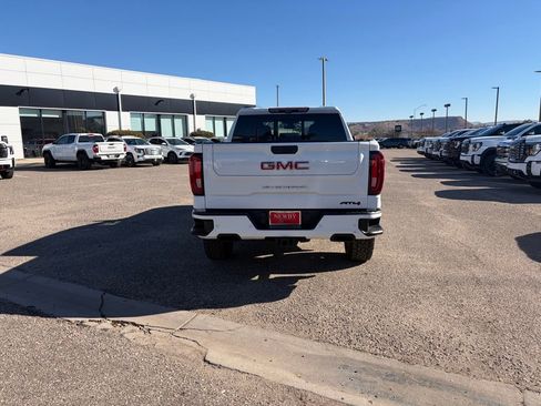 Used 2021 GMC Sierra 1500 AT4 w/ AT4 Premium Package image 4