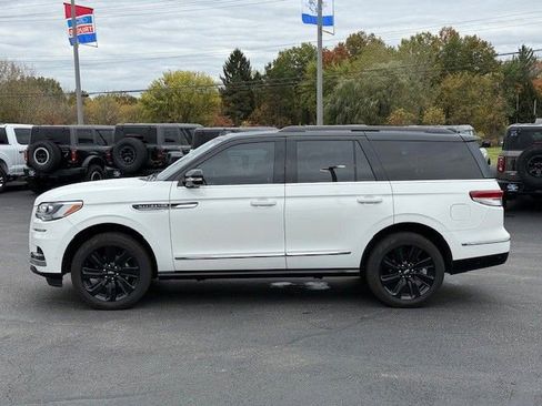 Used 2024 Lincoln Navigator Black Label image 9