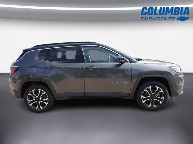 Used 2022 Jeep Compass Limited AWD/4WD image 2