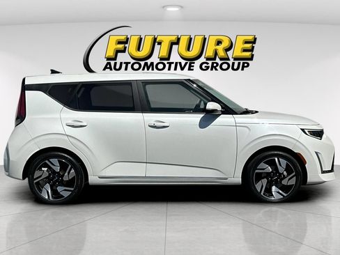 Certified 2023 Kia Soul GT-Line w/ GT-Line Technology Package FWD image 3