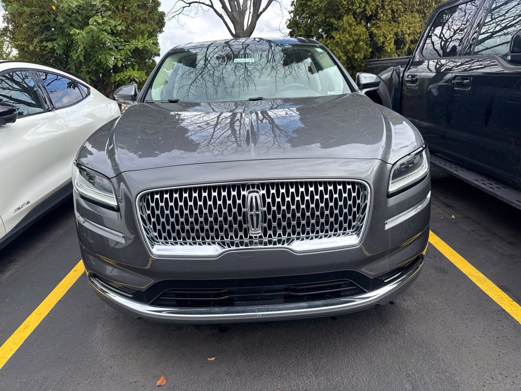 Certified 2022 Lincoln Nautilus Reserve AWD/4WD image 2