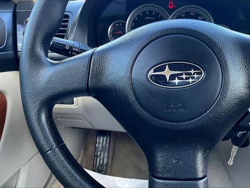 Used 2005 Subaru Outback 2.5i AWD/4WD image 11