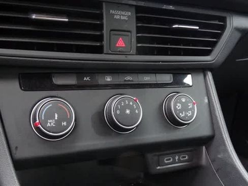 Used 2023 Volkswagen Jetta Sport FWD image 12