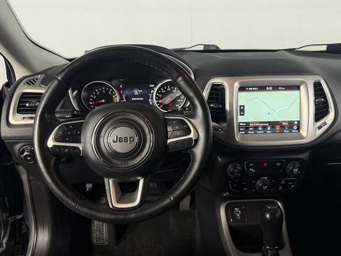 Used 2019 Jeep Compass High Altitude FWD image 12