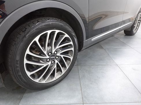 Used 2020 Lincoln Nautilus Reserve w/ Equipment Group 201A image 32