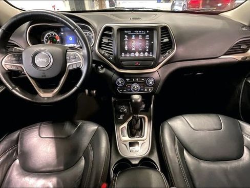Used 2016 Jeep Cherokee Limited image 15
