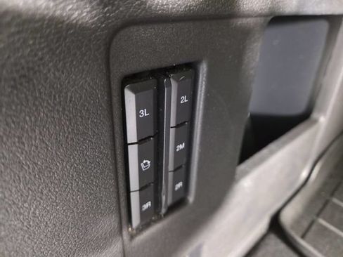 Used 2022 Ford Expedition Max Limited AWD/4WD image 34