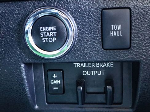Used 2020 Toyota Tundra SR5 image 67