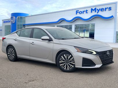 Used 2023 Nissan Altima 2.5 SV