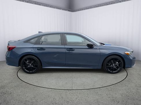 Certified 2025 Honda Civic Sport image 2