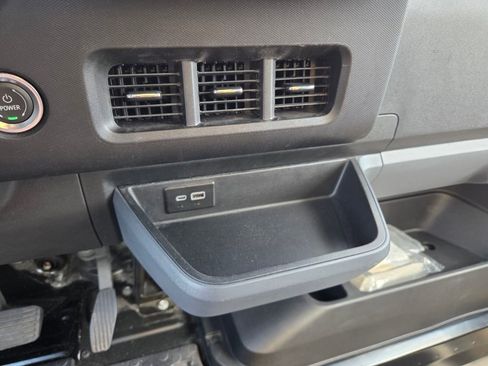 Used 2024 Chevrolet Brightdrop 600 w/ Battery Pack, Max Range AWD/4WD image 24