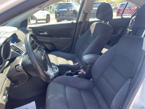 Used 2014 Chevrolet Cruze LT FWD image 9
