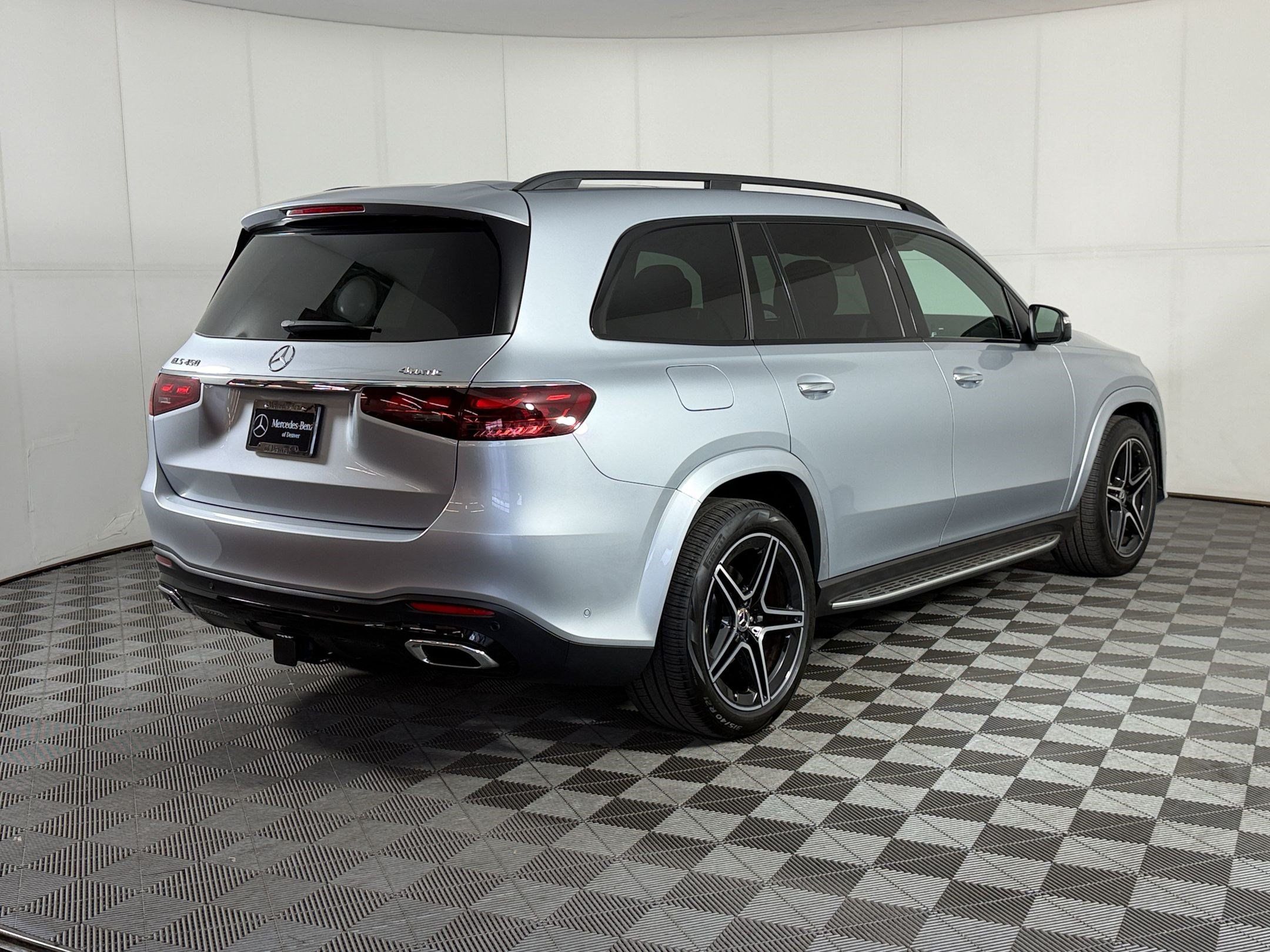 Certified 2024 Mercedes-Benz GLS 450 4MATIC image 9