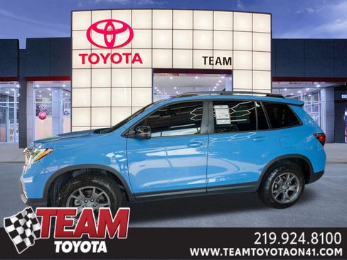 Used 2024 Honda Passport TrailSport image 1