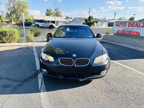 Used 2010 BMW 328i Convertible image 3