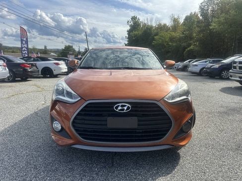 Used 2016 Hyundai Veloster Turbo FWD image 3
