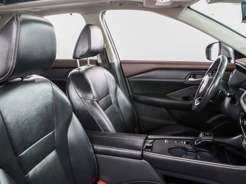 Used 2023 Nissan Rogue SL w/ SL Premium Package image 27