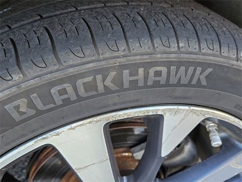 Used 2016 Nissan Altima 2.5 SR w/ Interior Lighting Package image 16