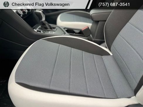 New 2026 Volkswagen Taos S image 21