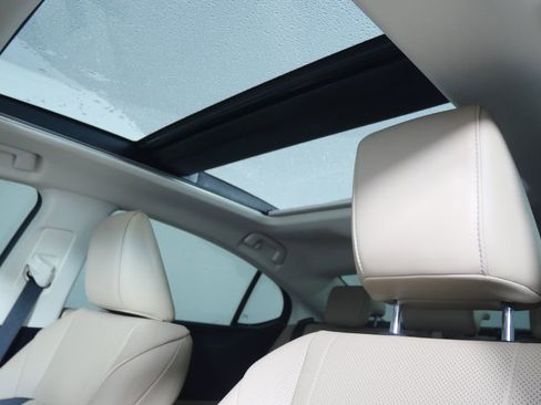 Used 2021 Lexus ES 350 Luxury image 12