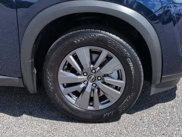 Used 2024 Nissan Pathfinder SV FWD image 11