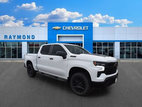 New 2026 Chevrolet Silverado 1500 LT Trail Boss w/ Dark Appearance Package AWD/4WD image 1