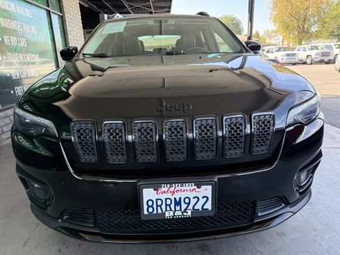 Used 2019 Jeep Cherokee Latitude Plus image 12