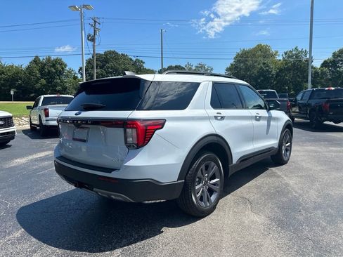 New 2026 Ford Explorer Active w/ Active Comfort Package AWD/4WD image 3