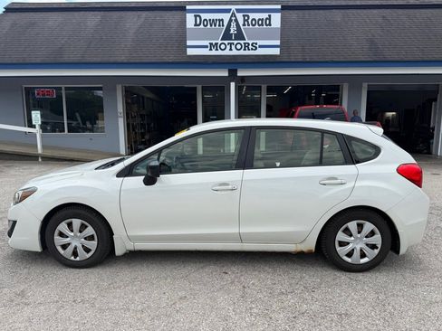 Used 2015 Subaru Impreza 2.0i AWD/4WD image 2