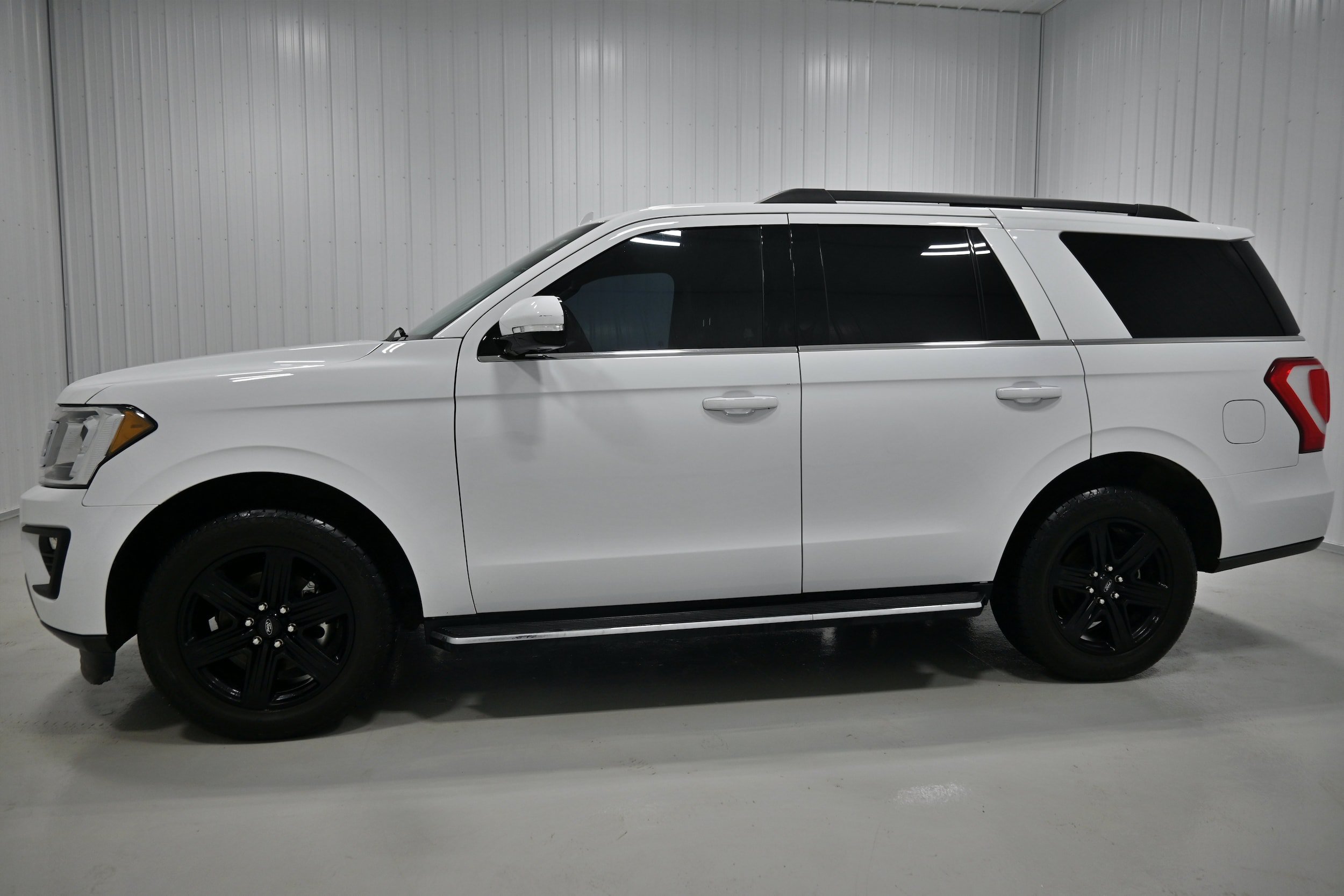 Used 2021 Ford Expedition XLT AWD/4WD image 25