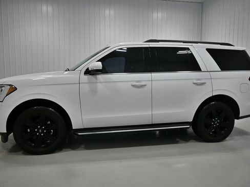 Used 2021 Ford Expedition XLT AWD/4WD image 25