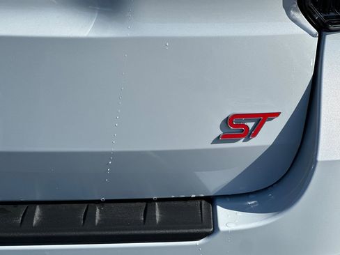 New 2026 Ford Explorer ST w/ Sun And Sound Package image 34