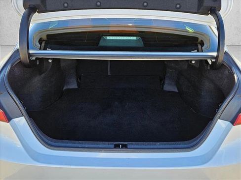 Used 2019 Toyota Camry XSE image 6