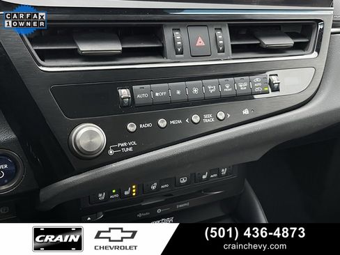 Used 2022 Lexus ES 300h Ultra Luxury image 18