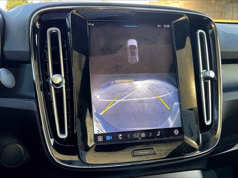 Used 2023 Volvo C40 P8 Recharge Ultimate image 24