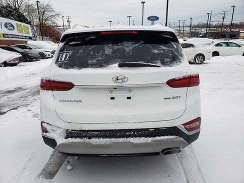 Used 2019 Hyundai Santa Fe Ultimate image 4
