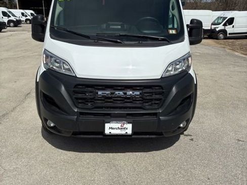 Used 2025 RAM ProMaster 2500 w/ Convenience Group image 2
