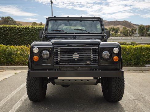 Used 1995 Land Rover Defender 90 AWD/4WD image 2