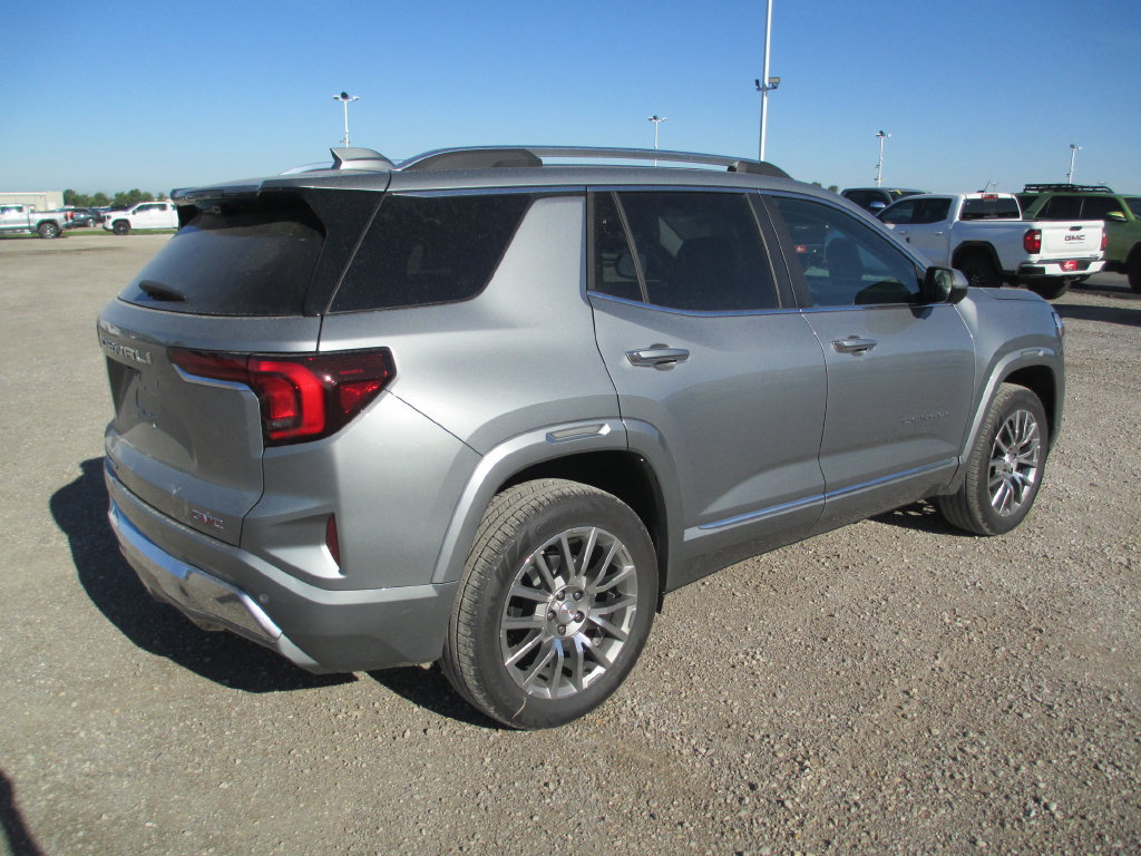 New 2026 GMC Terrain Denali AWD/4WD image 4