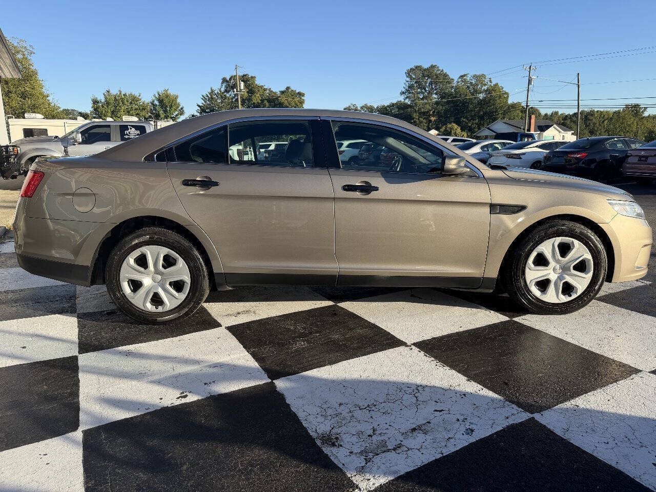 Used 2016 Ford Taurus Police Interceptor AWD w/ Ultimate Wiring Package image 5