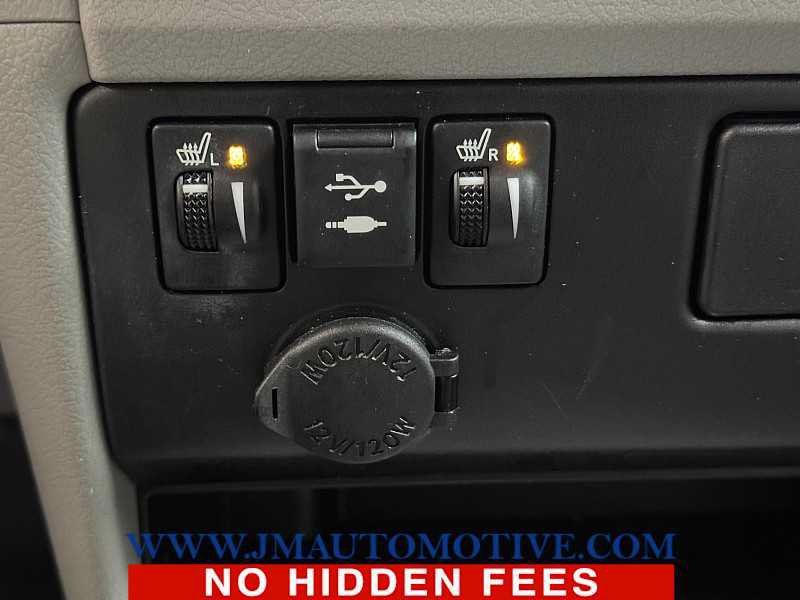 Used 2019 Toyota Sienna XLE w/ Carpet Mat Package AWD/4WD image 38