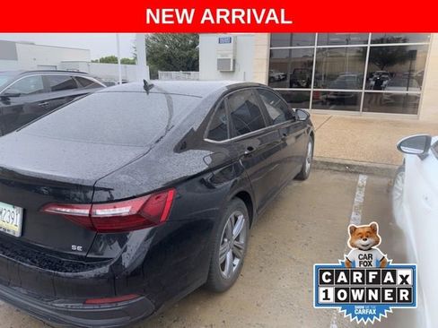 Used 2022 Volkswagen Jetta SE FWD image 5