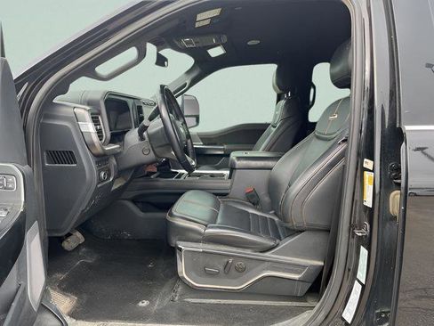 Used 2024 Ford F250 Platinum image 8