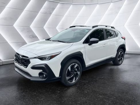 Used 2025 Subaru Crosstrek 2.5i Limited w/ Crosstrek Mirror Package image 3