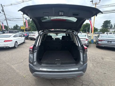 Used 2021 Nissan Rogue SV AWD/4WD image 16