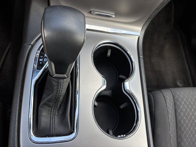 Used 2018 Jeep Grand Cherokee Laredo AWD/4WD image 29