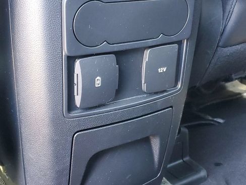 Used 2023 Ford Explorer XLT w/ Equipment Group 202A AWD/4WD image 31